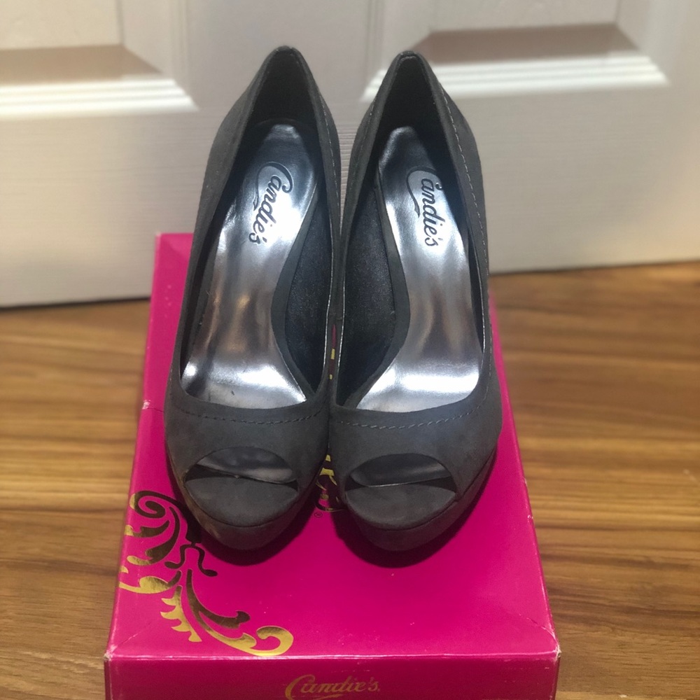 Open Toe Dark Gray Heels